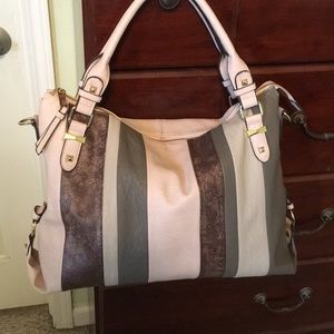 Like new , classy purse